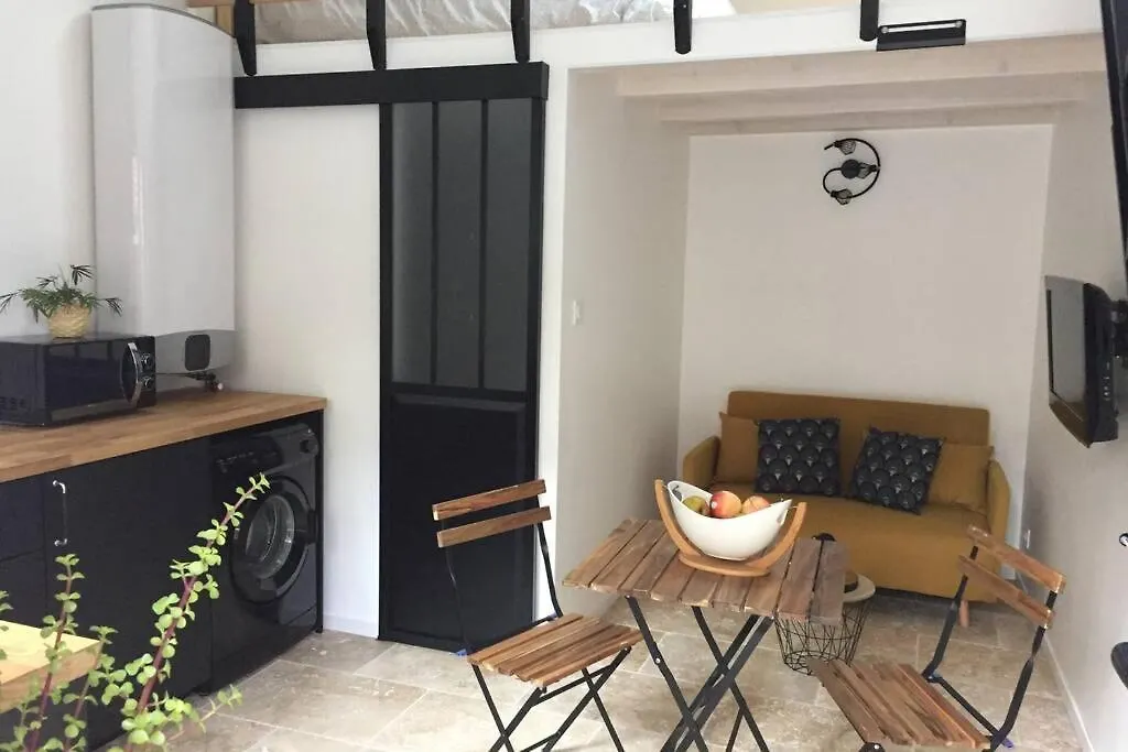 Studio Moderne Saint-Symphorien-d'Ozon France